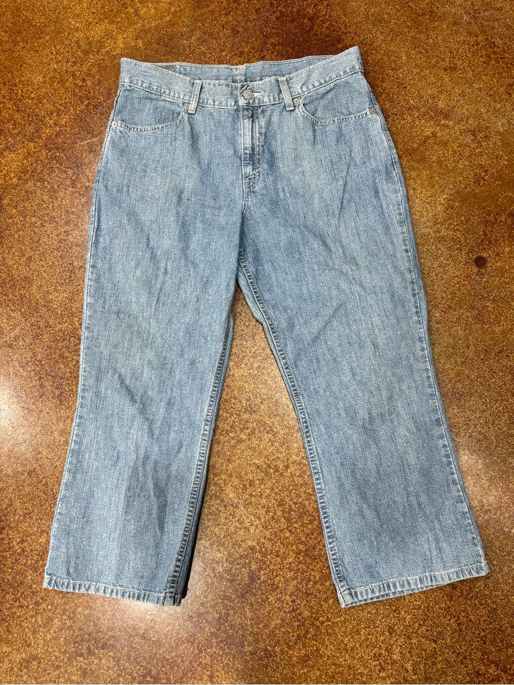 Levi’s Women’s Size 12 Misses Cropped Capri Jeans 100% Cotton Light Wash